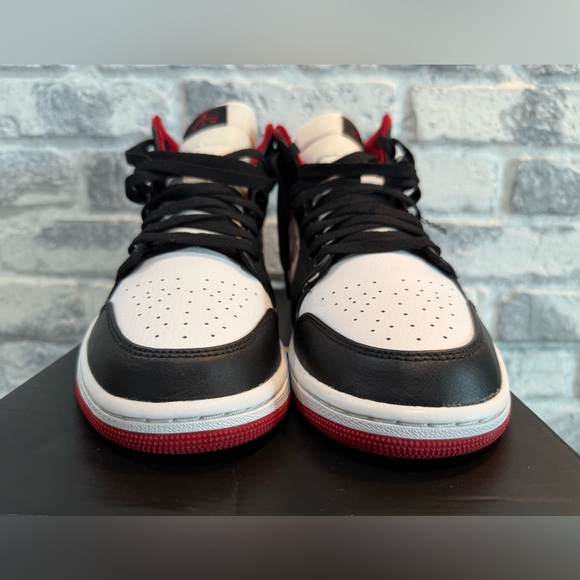 Nike Air Jordan 1 Mid Black Gym Red Size 10.5 - Picture 3 of 11